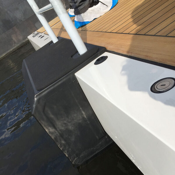 Superjacht platform stootrand - Afbeelding 3